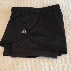 Reebok size medium lined workout shorts